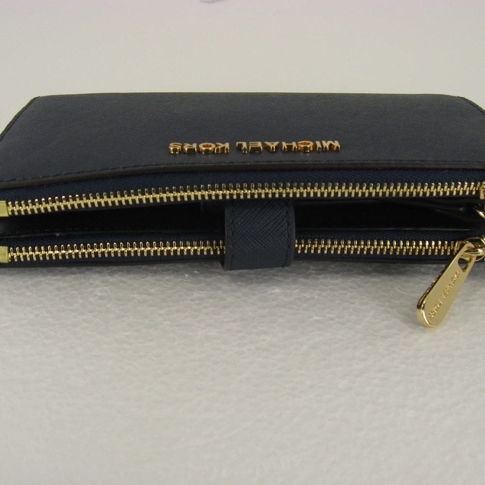 MICHAEL KORS JET SET DOUBLE ZIP WRISTLET WALLET - Picture 5 of 8